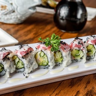 Black Pepper Tuna Roll •