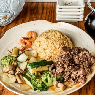 Bulgogi Dinner Plate •