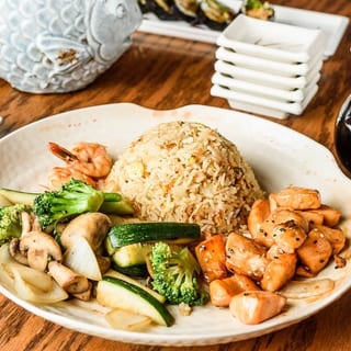 Teriyaki Salmon Dinner Plate •