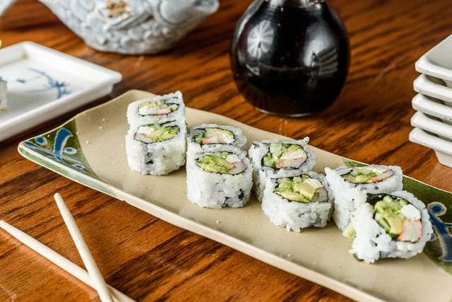 LA Roll •.