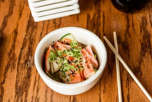 Kani Salad •.
