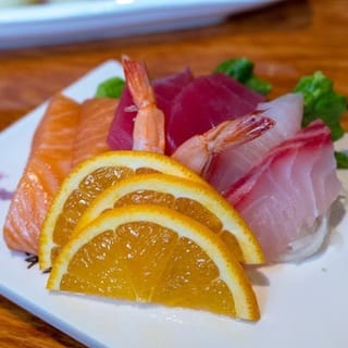 Sashimi Appetizer •